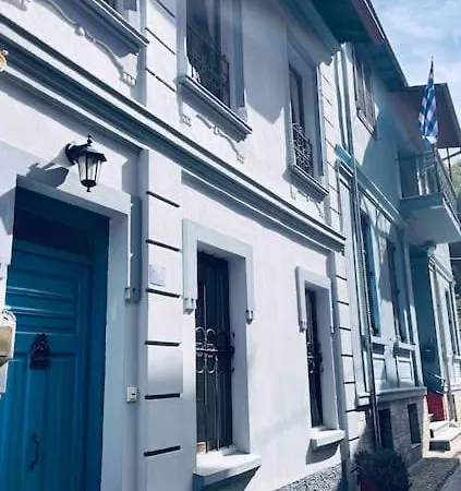 κυανον παραδοσιακή μονοκατοικία στην * Florina